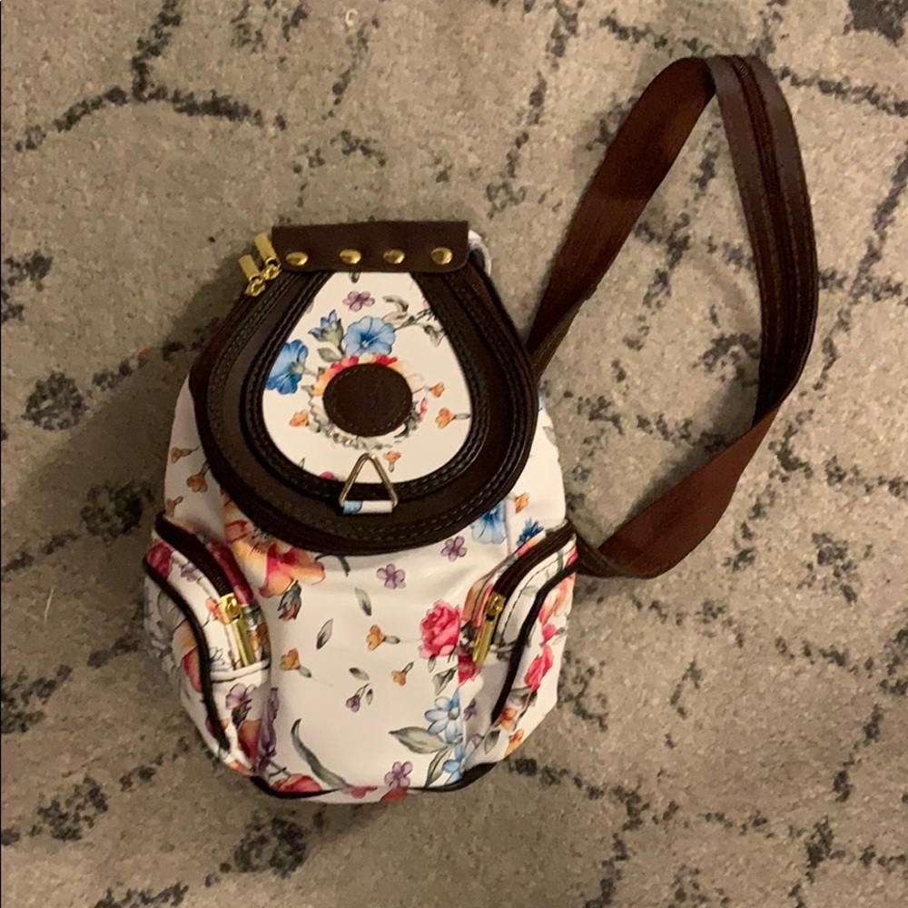 Cute floral backpack handmaid in Italy